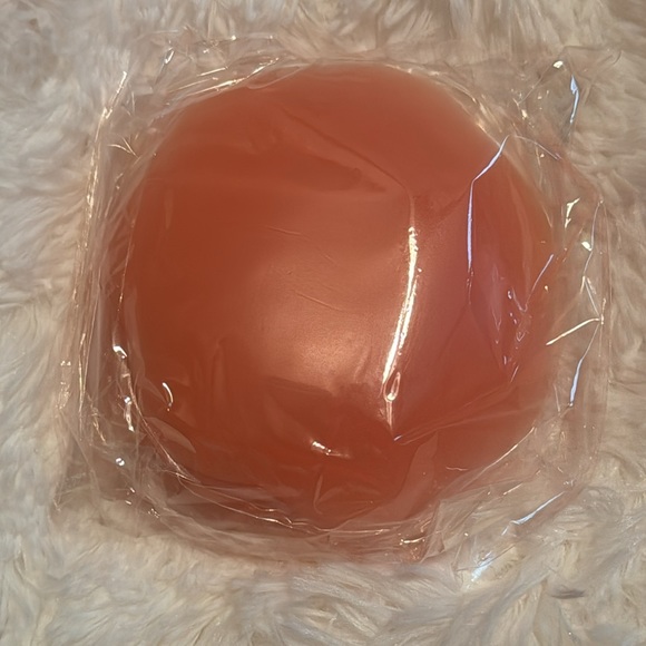 ONESING NIPPLELESS BREAST COVERS PETALS WITH CLIP SET BUNDLE OF TWO…NIB!!! - Picture 4 of 4